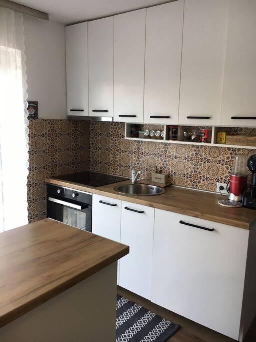 Cozy And Charming Apt. Sarajevo Apartman Kültér fotó
