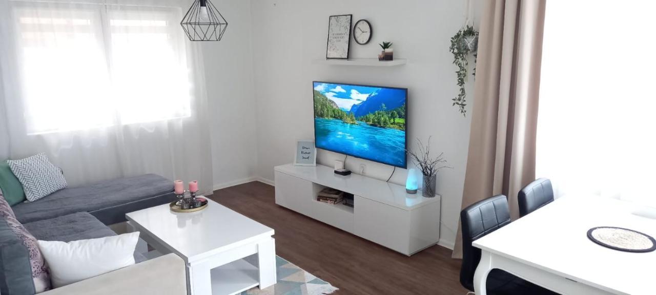 Cozy And Charming Apt. Sarajevo Apartman Kültér fotó